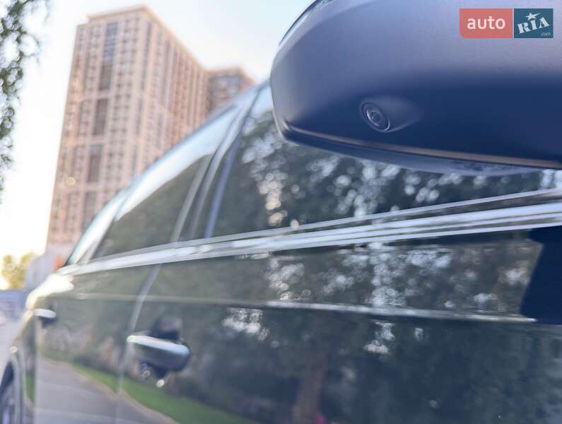 Позашляховик / Кросовер Audi Q7 2024 в Києві