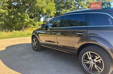 Внедорожник / Кроссовер Audi Q7 2013 в 