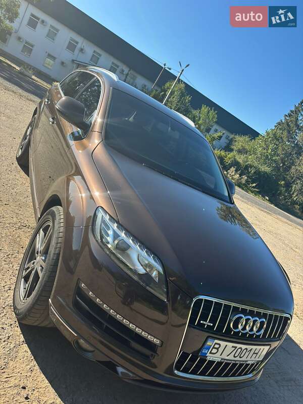 Audi Q7 2013