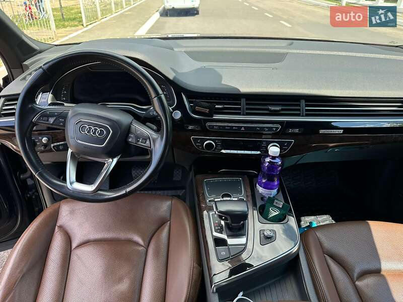 Внедорожник / Кроссовер Audi Q7 2015 в Измаиле фото 5 Внедорожник / Кроссовер Audi Q7 2015 в Измаиле