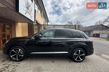 Внедорожник / Кроссовер Audi Q7 2015 в Измаиле