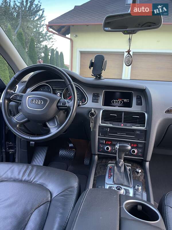 Позашляховик / Кросовер Audi Q7 2015 в Чорткові