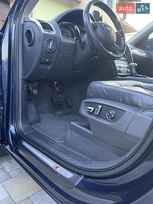 Позашляховик / Кросовер Audi Q7 2015 в Чорткові