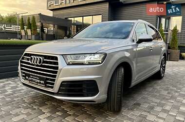 Позашляховик / Кросовер Audi Q7 2017 в 