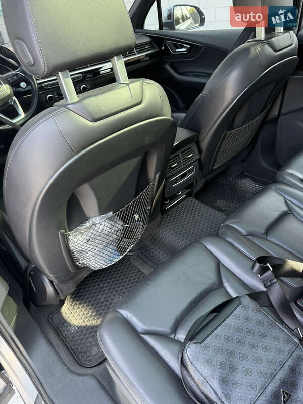 Внедорожник / Кроссовер Audi Q7 2017 в Киеве