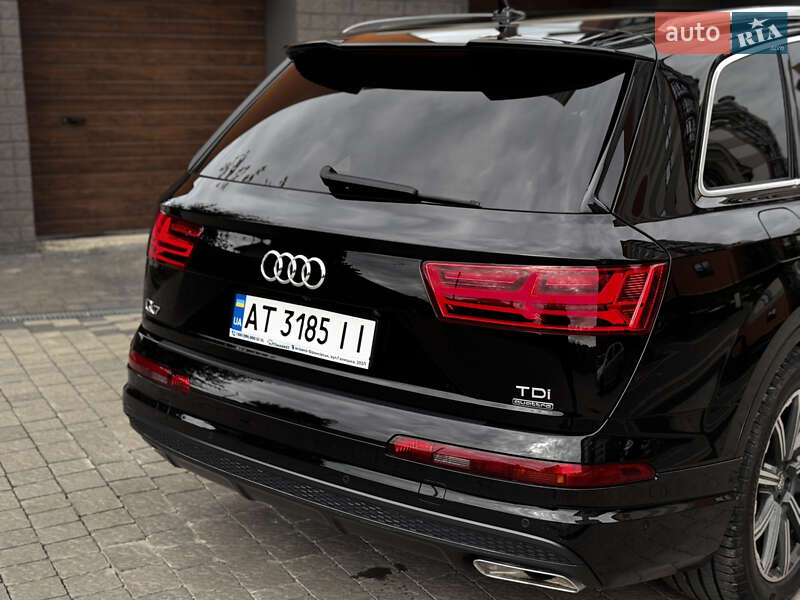 Внедорожник / Кроссовер Audi Q7 2015 в Ивано-Франковске