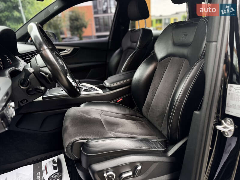 Внедорожник / Кроссовер Audi Q7 2015 в Ивано-Франковске