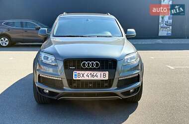 Позашляховик / Кросовер Audi Q7 2013 в 