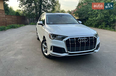 Внедорожник / Кроссовер Audi Q7 2020 в 