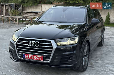 Внедорожник / Кроссовер Audi Q7 2016 в 