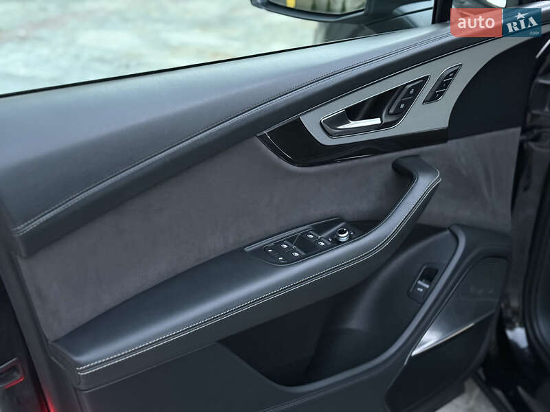 Внедорожник / Кроссовер Audi Q7 2016 в Ровно фото 52 Внедорожник / Кроссовер Audi Q7 2016 в Ровно