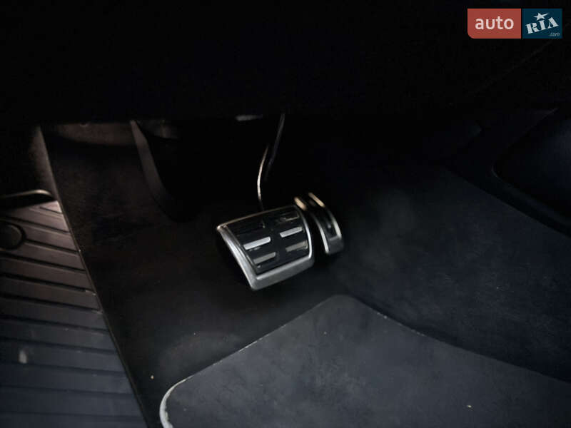 Внедорожник / Кроссовер Audi Q7 2016 в Ровно