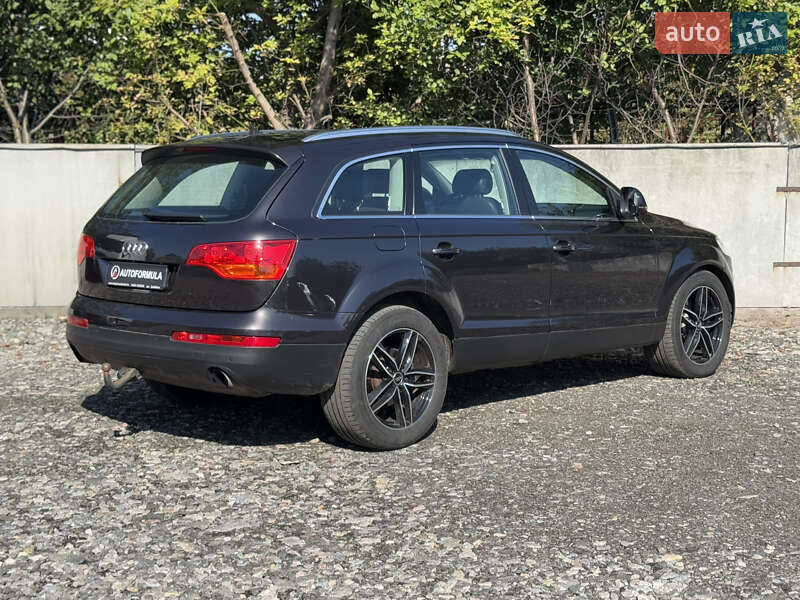 Позашляховик / Кросовер Audi Q7 2006 в Києві