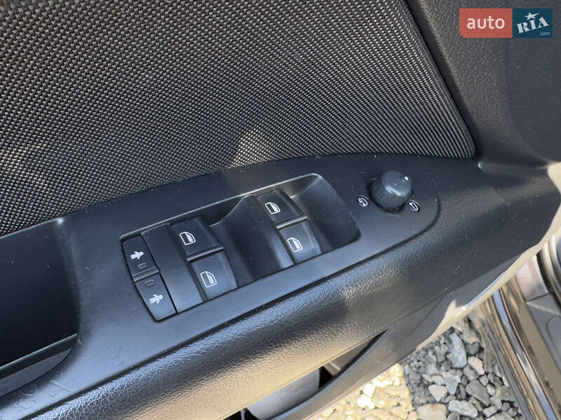 Позашляховик / Кросовер Audi Q7 2006 в Києві