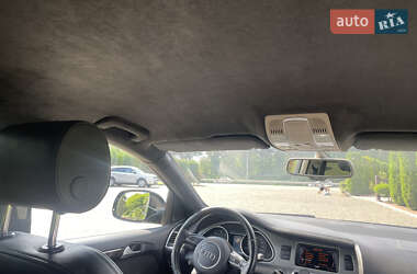Позашляховик / Кросовер Audi Q7 2015 в 