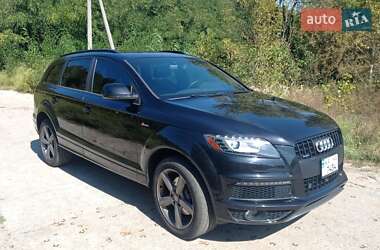 Внедорожник / Кроссовер Audi Q7 2015 в 