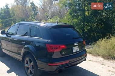 Внедорожник / Кроссовер Audi Q7 2015 в 