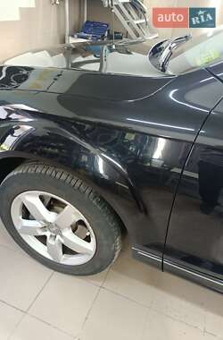 Позашляховик / Кросовер Audi Q7 2014 в 