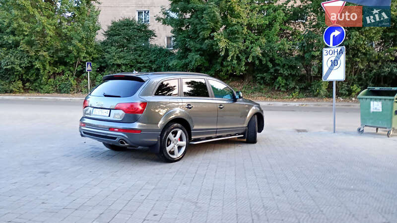 Позашляховик / Кросовер Audi Q7 2015 в Тернополі