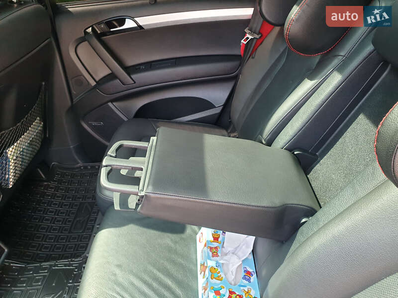 Позашляховик / Кросовер Audi Q7 2015 в Тернополі