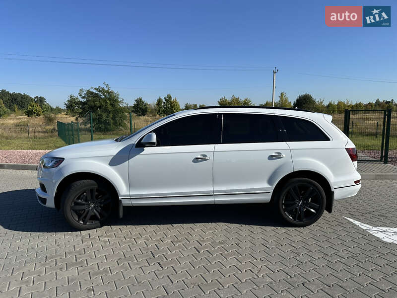 Позашляховик / Кросовер Audi Q7 2015 в Києві