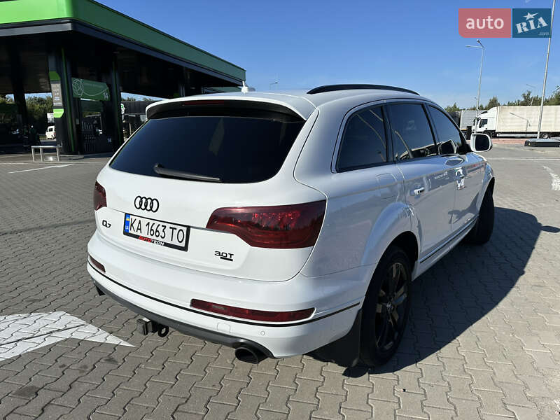 Позашляховик / Кросовер Audi Q7 2015 в Києві