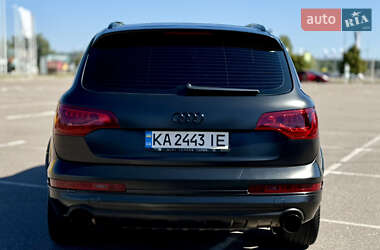 Внедорожник / Кроссовер Audi Q7 2010 в 