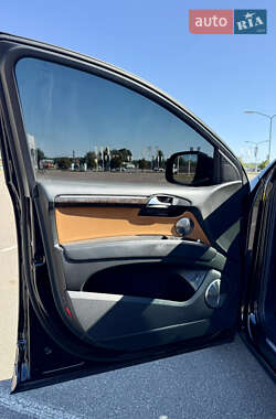 Внедорожник / Кроссовер Audi Q7 2010 в 