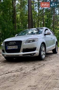 Внедорожник / Кроссовер Audi Q7 2006 в 