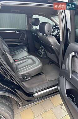 Внедорожник / Кроссовер Audi Q7 2013 в 