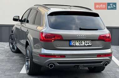 Позашляховик / Кросовер Audi Q7 2013 в 