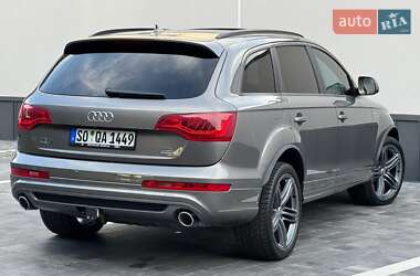 Позашляховик / Кросовер Audi Q7 2013 в 