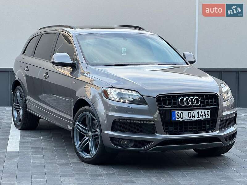 Позашляховик / Кросовер Audi Q7 2013 в 
