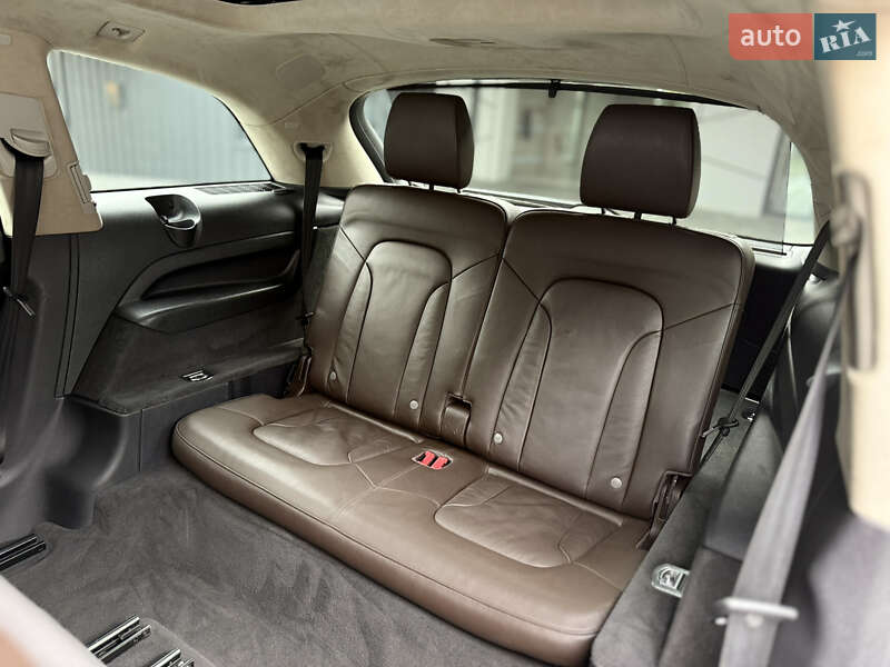 Внедорожник / Кроссовер Audi Q7 2011 в Ровно