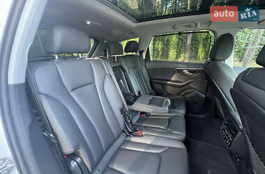 Внедорожник / Кроссовер Audi Q7 2020 в 