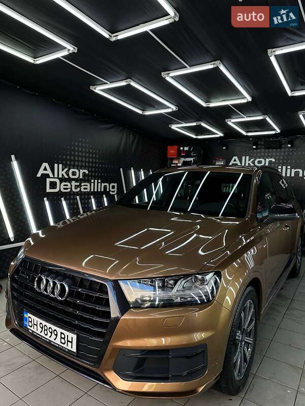 Позашляховик / Кросовер Audi Q7 2017 в Одесі