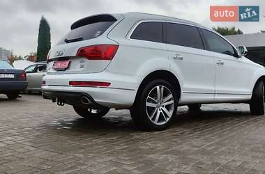 Внедорожник / Кроссовер Audi Q7 2015 в 