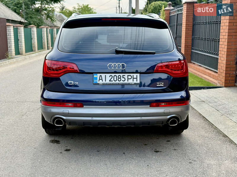 Позашляховик / Кросовер Audi Q7 2013 в Олександрії