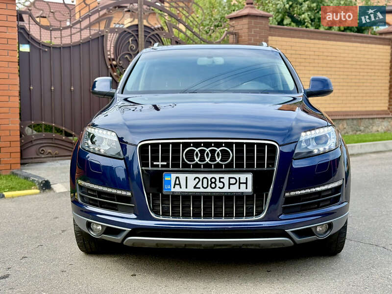 Позашляховик / Кросовер Audi Q7 2013 в Олександрії