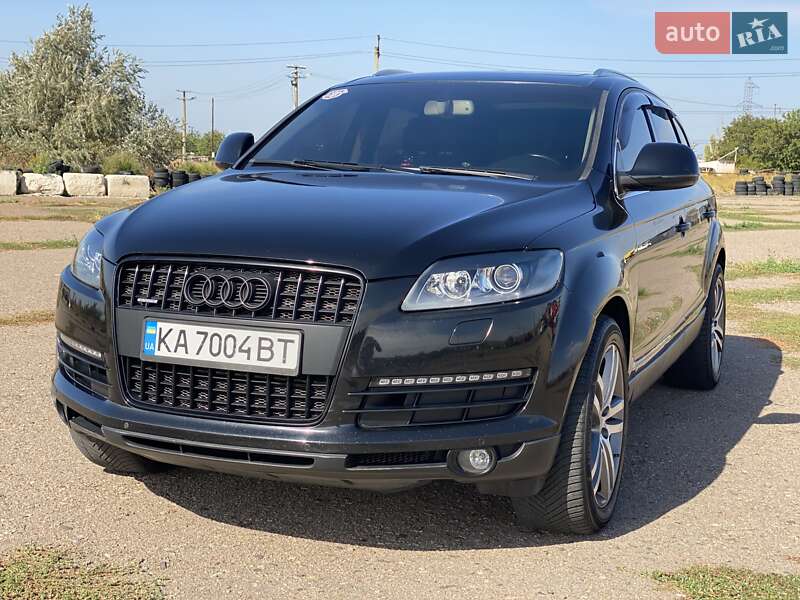 Внедорожник / Кроссовер Audi Q7 2006 в Одессе