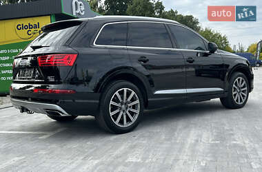 Позашляховик / Кросовер Audi Q7 2017 в 