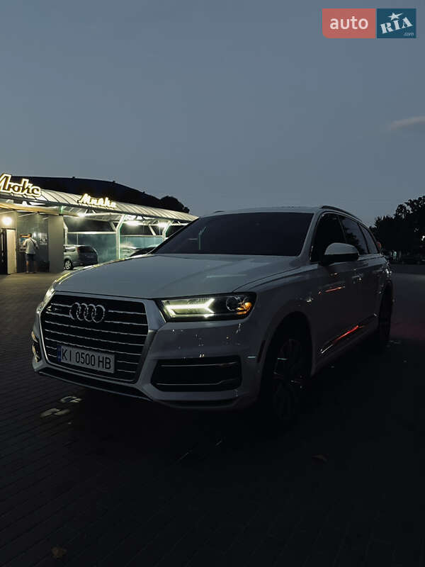 Audi Q7 2016