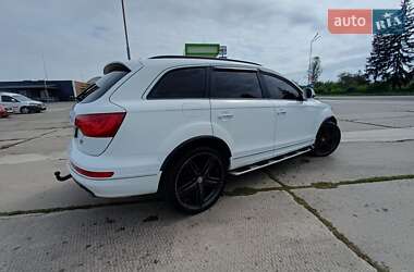 Внедорожник / Кроссовер Audi Q7 2010 в 