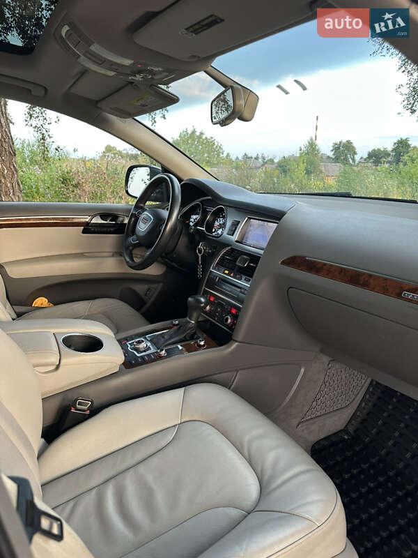 Позашляховик / Кросовер Audi Q7 2013 в Володимирі фото 10 Позашляховик / Кросовер Audi Q7 2013 в Володимирі