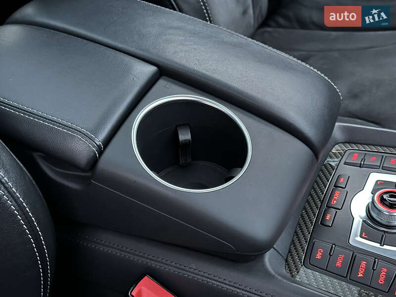 Позашляховик / Кросовер Audi Q7 2014 в Києві