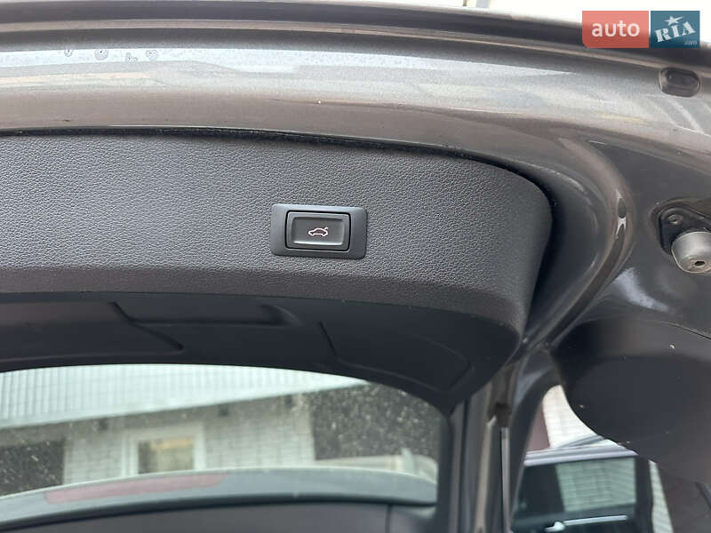 Позашляховик / Кросовер Audi Q7 2014 в Києві