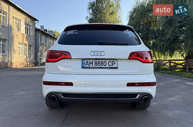 Внедорожник / Кроссовер Audi Q7 2010 в 