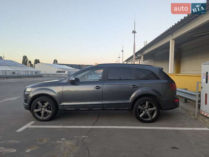 Внедорожник / Кроссовер Audi Q7 2015 в Броварах