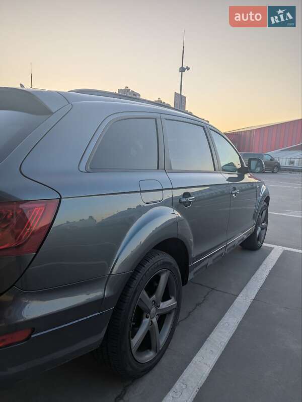 Внедорожник / Кроссовер Audi Q7 2015 в Броварах