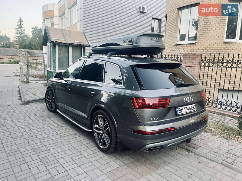 Внедорожник / Кроссовер Audi Q7 2015 в Сумах